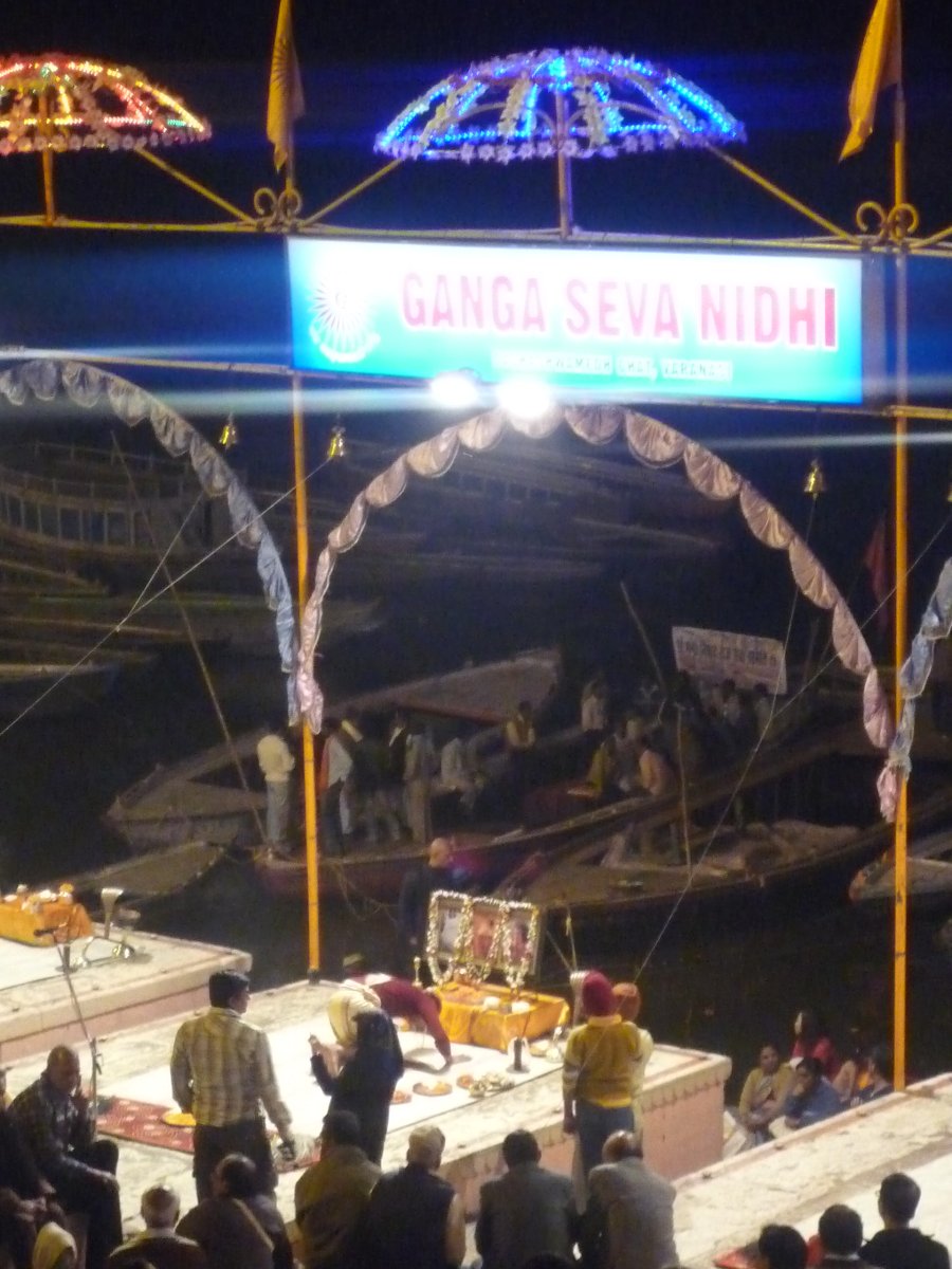 Aarti Ceremony - Bank of river Ganga01